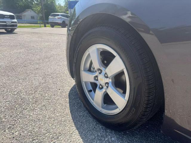 used 2014 Chevrolet Cruze car, priced at $7,995