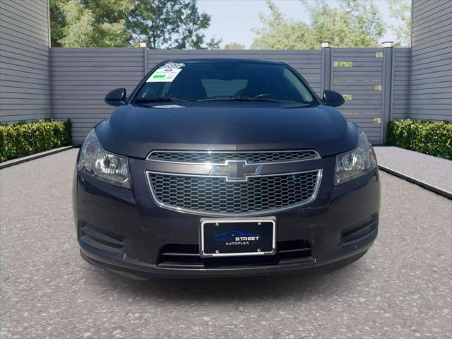 used 2014 Chevrolet Cruze car, priced at $7,995