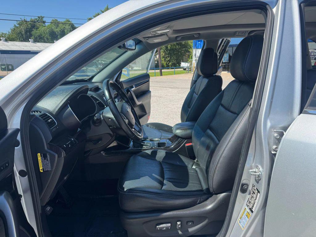 used 2014 Kia Sorento car, priced at $9,995