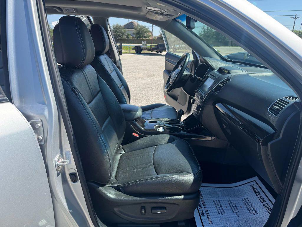 used 2014 Kia Sorento car, priced at $9,995