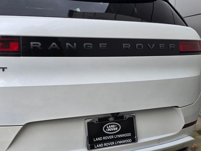 new 2025 Land Rover Range Rover Sport car, priced at $103,670