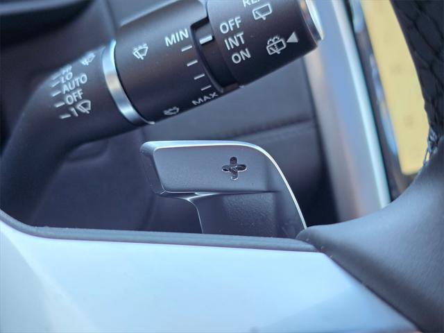 new 2025 Land Rover Discovery car, priced at $74,703