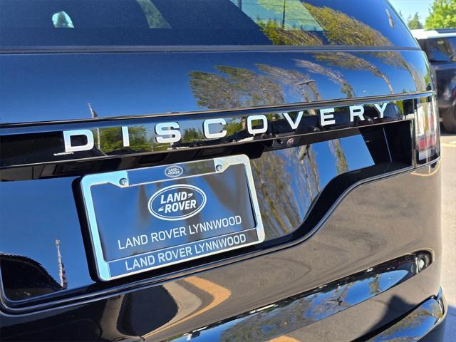 new 2025 Land Rover Discovery car, priced at $87,913