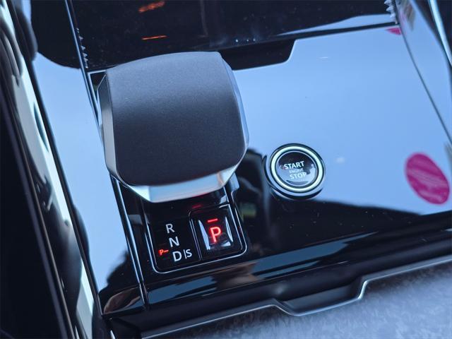 new 2025 Land Rover Range Rover Sport car, priced at $146,350