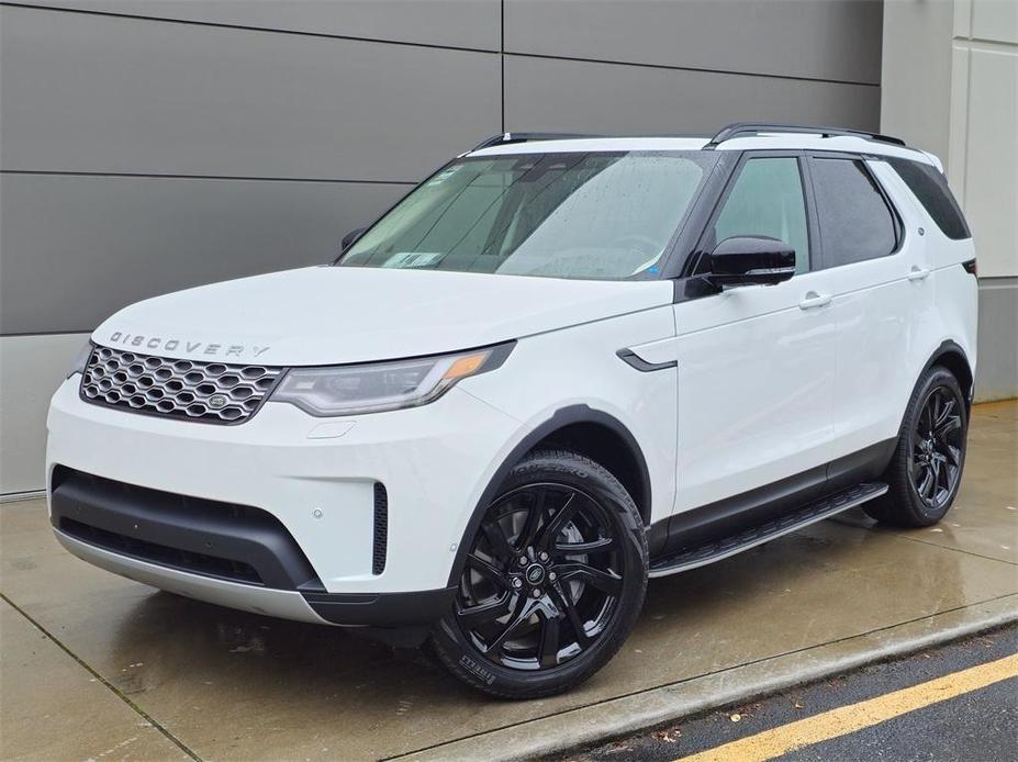 new 2024 Land Rover Discovery car, priced at $69,758