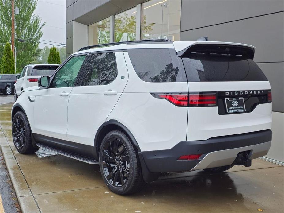 new 2024 Land Rover Discovery car, priced at $69,758