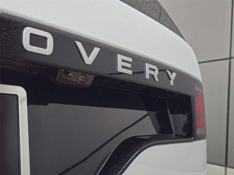 new 2024 Land Rover Discovery car, priced at $69,758