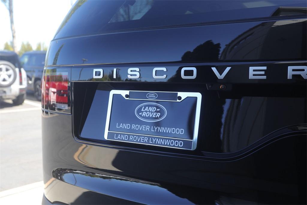 new 2024 Land Rover Discovery car, priced at $68,008