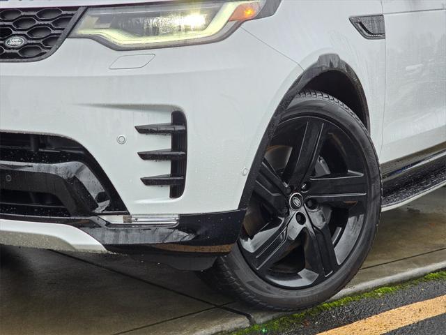 new 2025 Land Rover Discovery car, priced at $80,525