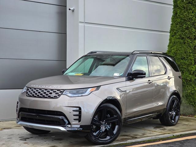 new 2025 Land Rover Discovery car, priced at $86,878