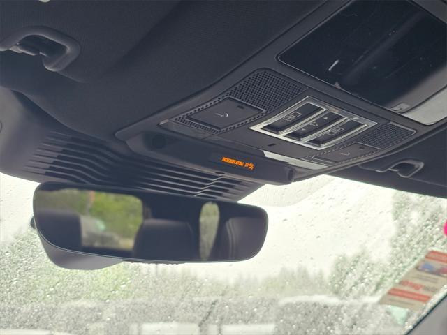 new 2025 Land Rover Discovery car, priced at $74,103