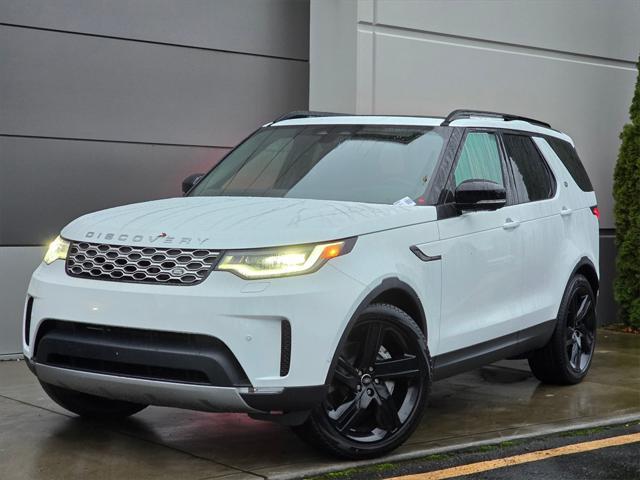 new 2025 Land Rover Discovery car, priced at $69,018