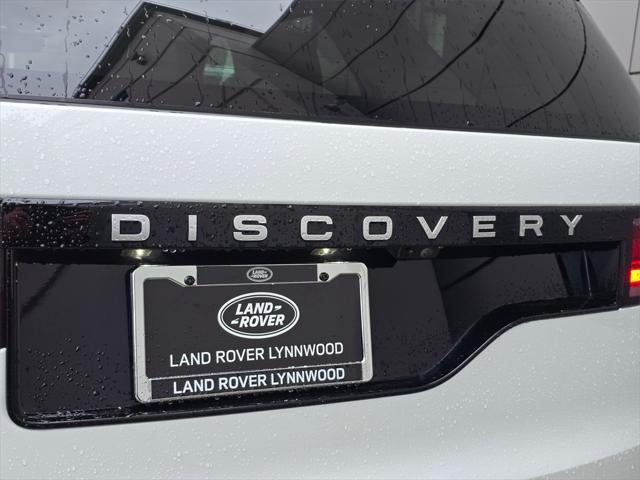 new 2025 Land Rover Discovery car, priced at $68,868