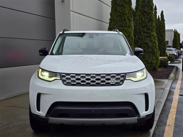 new 2025 Land Rover Discovery car, priced at $68,868