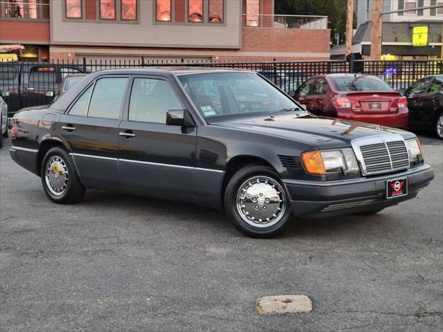 used 1993 Mercedes-Benz S-Class car, priced at $11,995