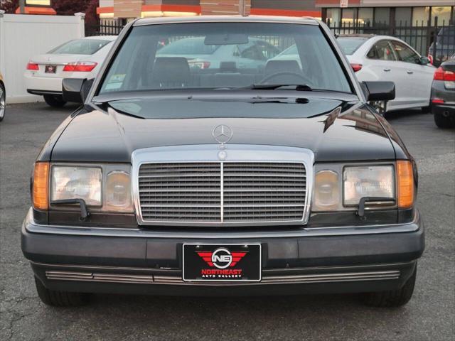 used 1993 Mercedes-Benz S-Class car, priced at $11,995