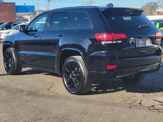 used 2018 Jeep Grand Cherokee car, priced at $17,995