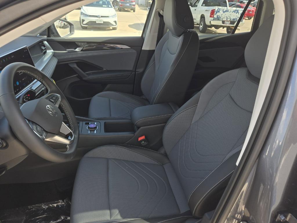 new 2025 Volkswagen Tiguan car, priced at $33,274