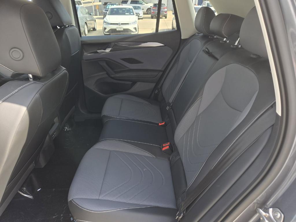 new 2025 Volkswagen Tiguan car, priced at $33,274