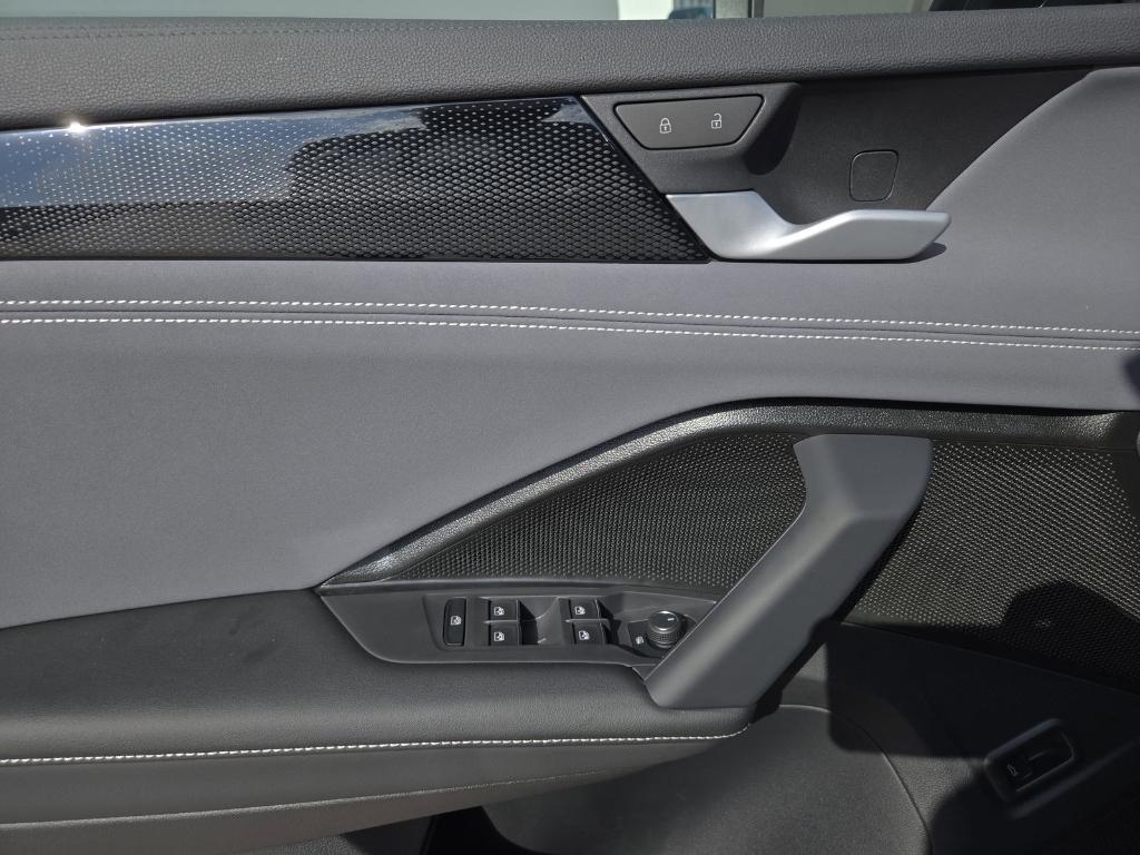 new 2025 Volkswagen Tiguan car, priced at $33,274