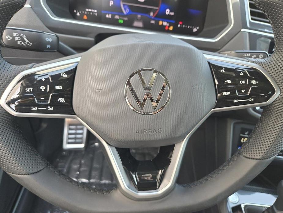 new 2024 Volkswagen Tiguan car, priced at $33,521