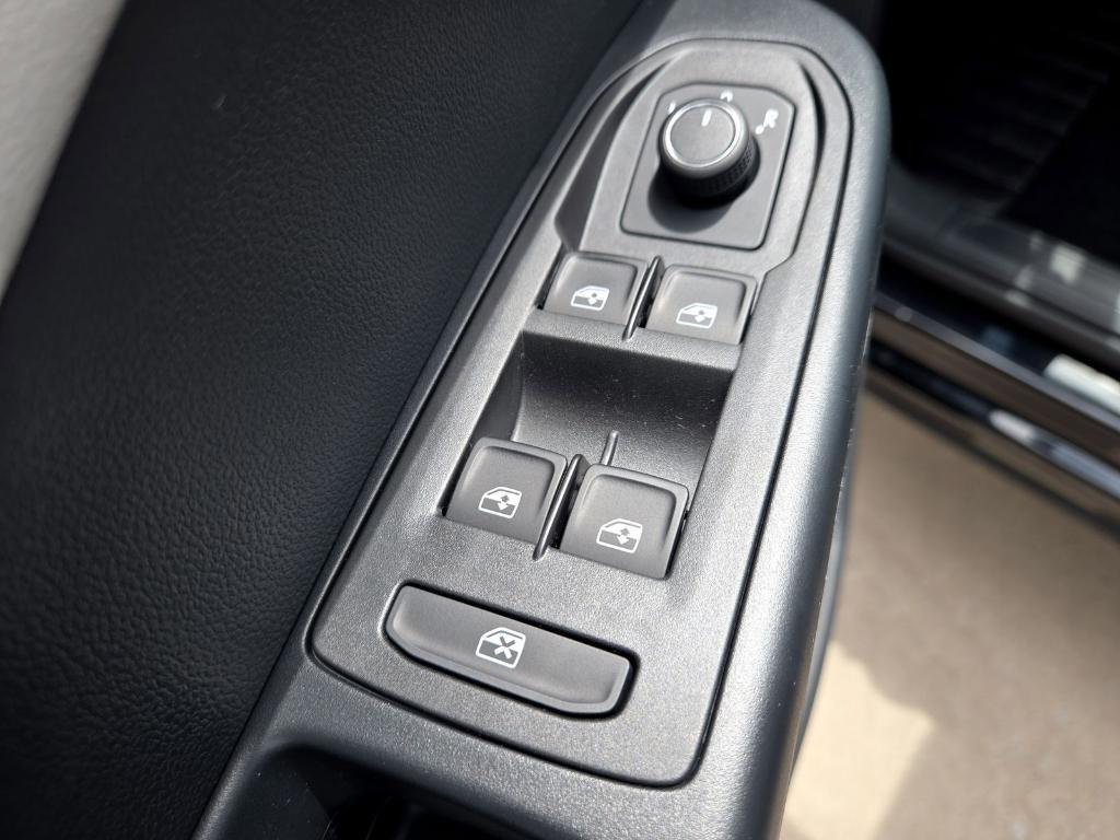 new 2025 Volkswagen Taos car, priced at $26,502
