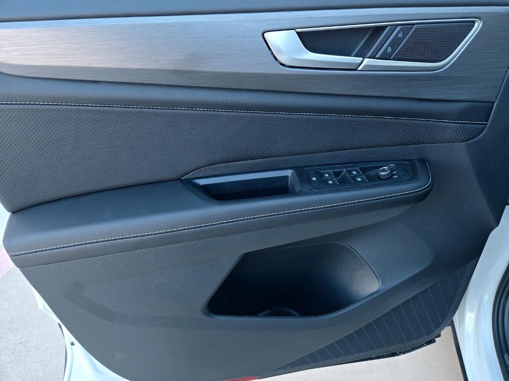 new 2026 Volkswagen Atlas Cross Sport car, priced at $38,868