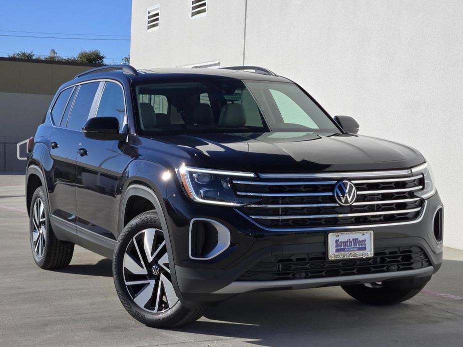 new 2025 Volkswagen Atlas car, priced at $41,715