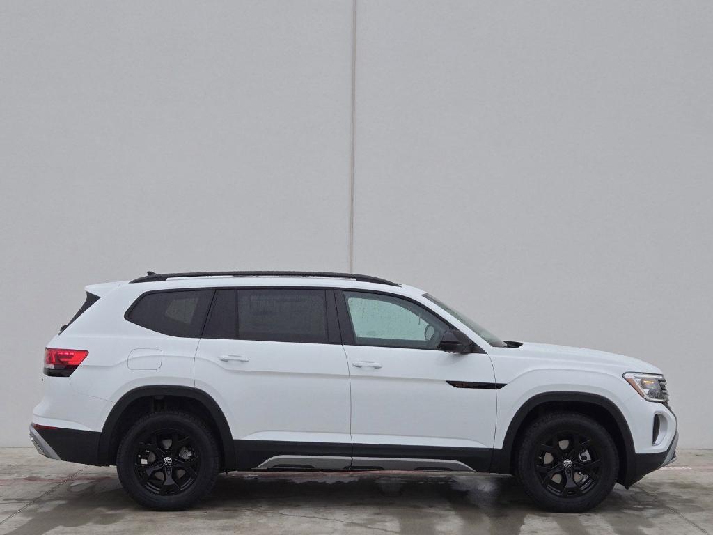 new 2025 Volkswagen Atlas car, priced at $45,971