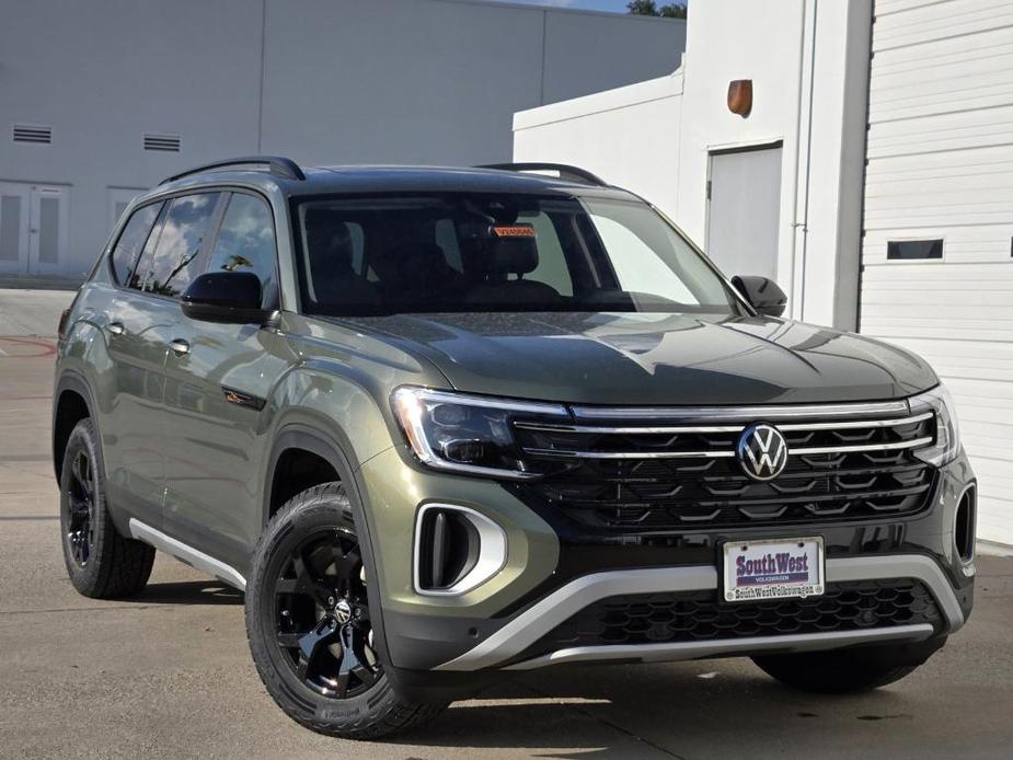 new 2024 Volkswagen Atlas car, priced at $46,734