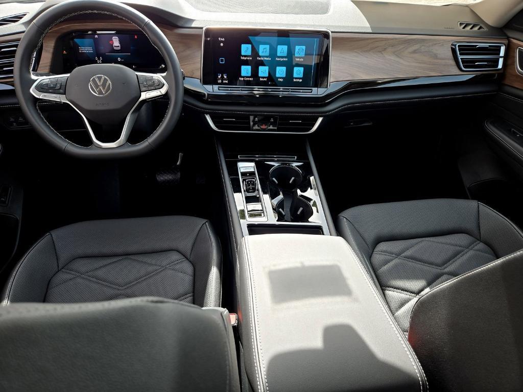 new 2025 Volkswagen Atlas car, priced at $42,186