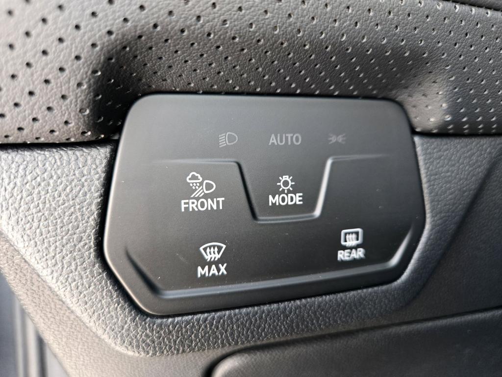 new 2025 Volkswagen Atlas car, priced at $42,186