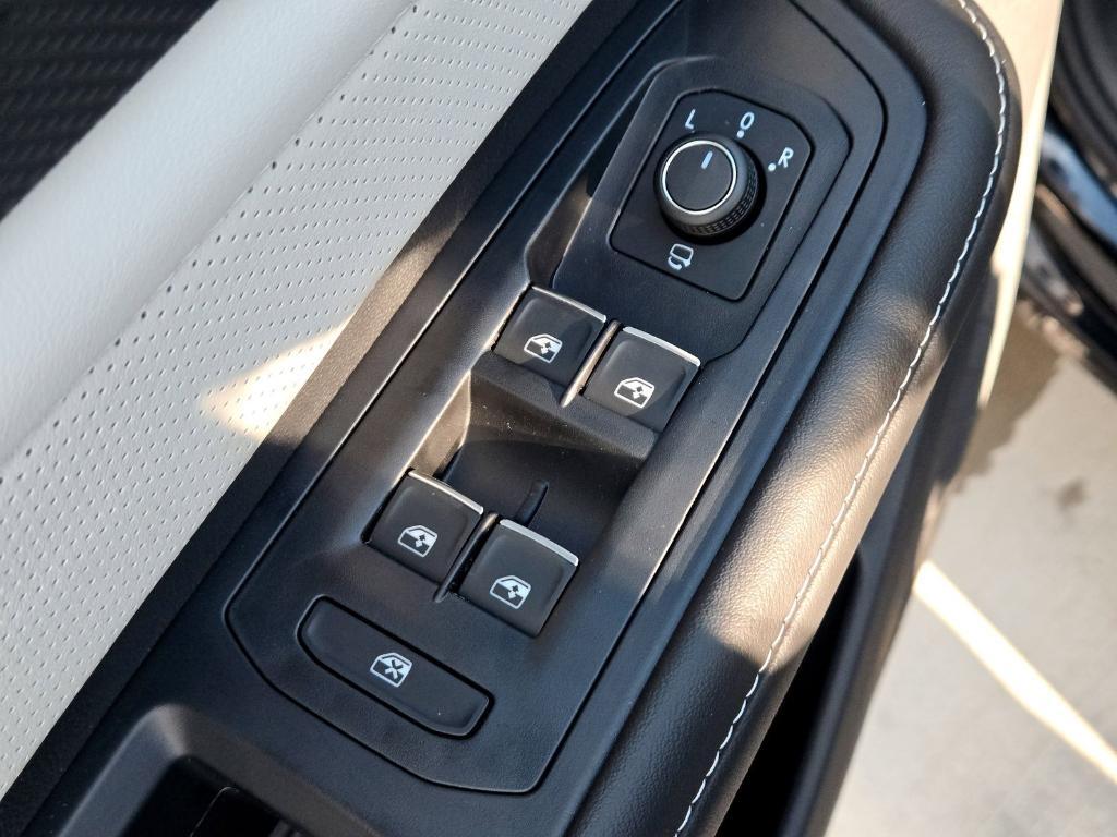 new 2025 Volkswagen Atlas Cross Sport car, priced at $51,908