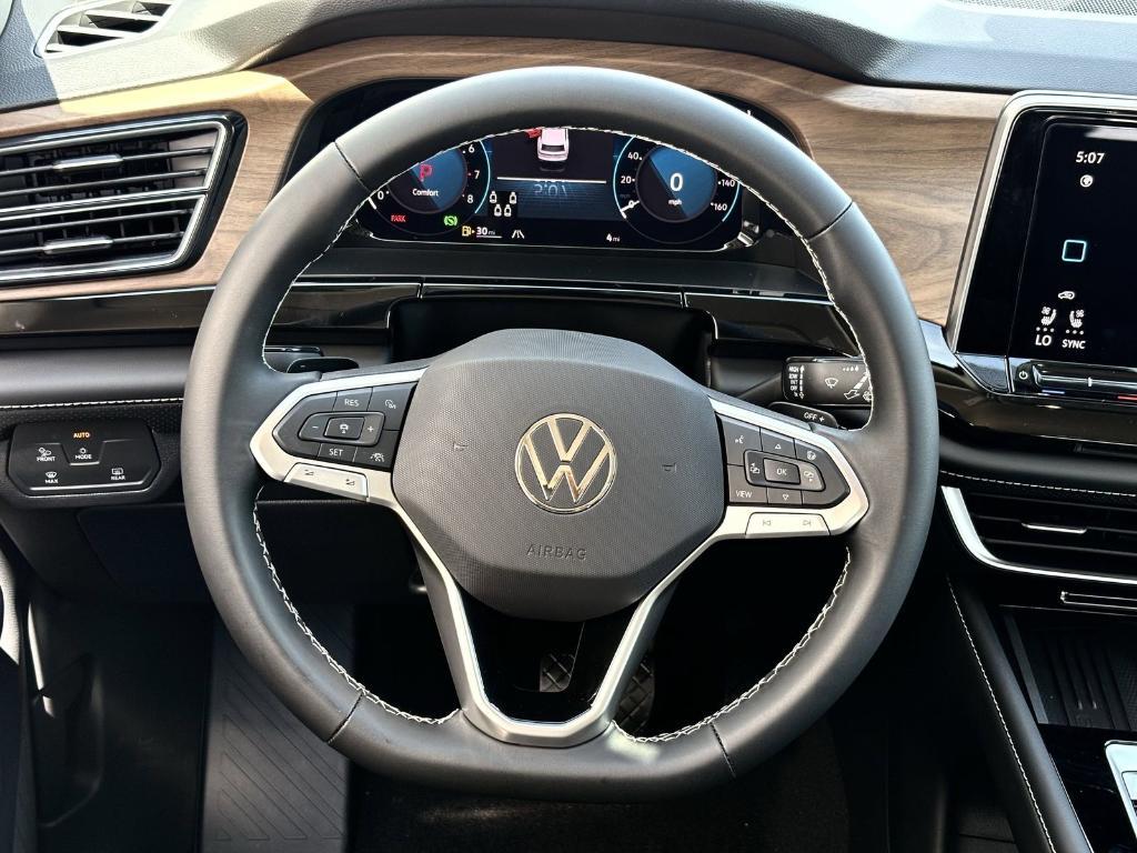 new 2025 Volkswagen Atlas car, priced at $39,481