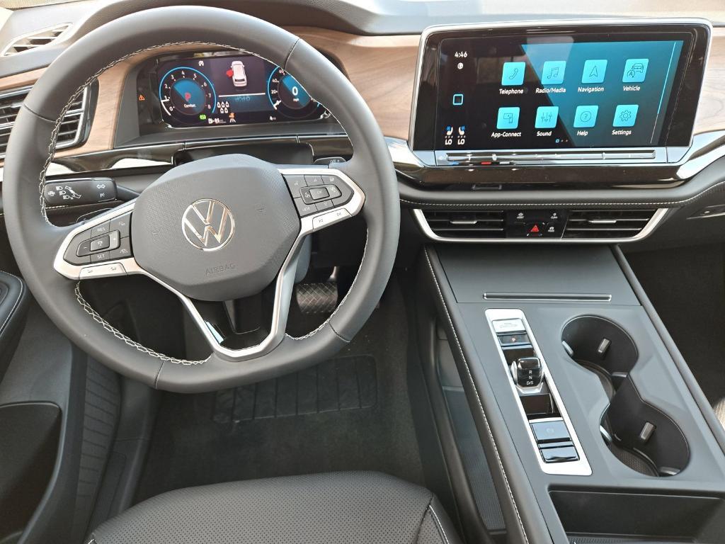 new 2025 Volkswagen Atlas car, priced at $36,722
