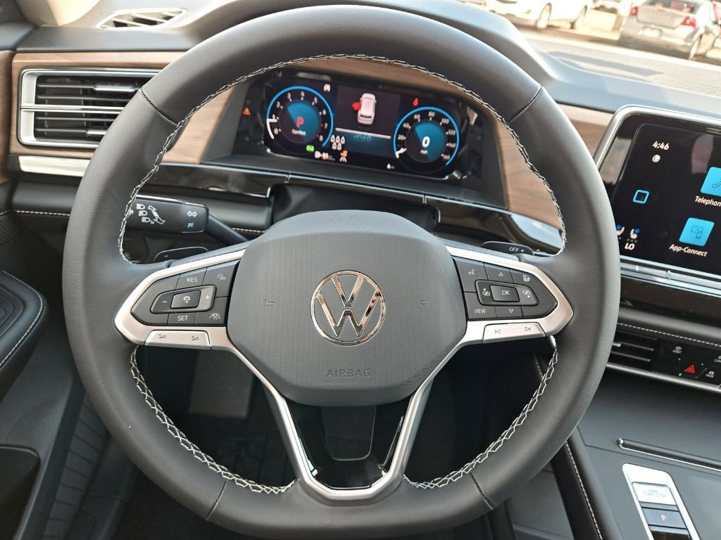 new 2025 Volkswagen Atlas car, priced at $36,722