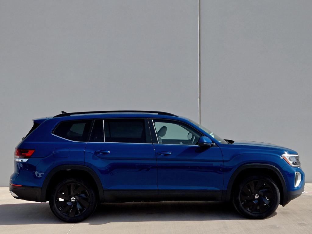 new 2025 Volkswagen Atlas car, priced at $41,158
