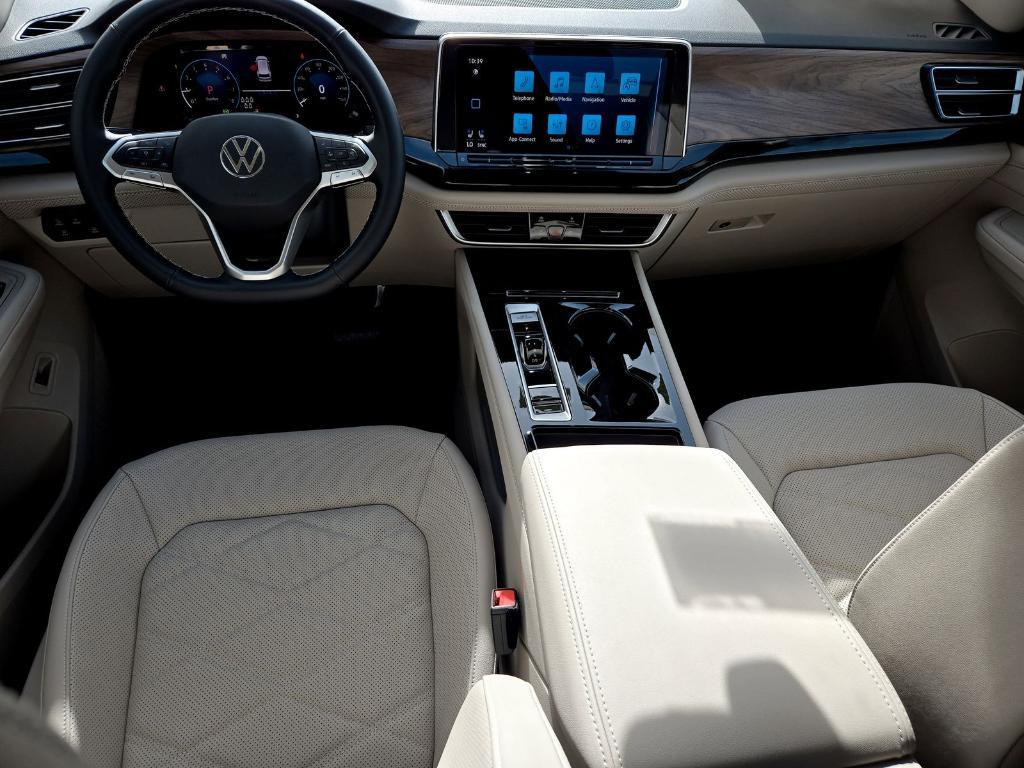 new 2025 Volkswagen Atlas car, priced at $41,158