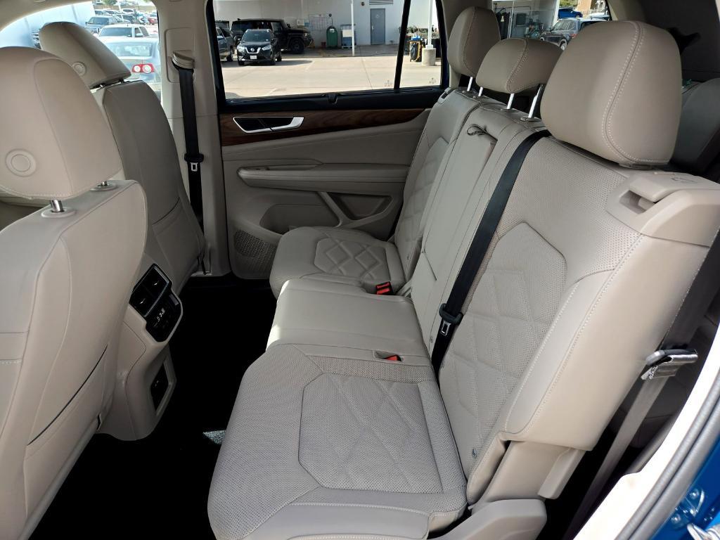 new 2025 Volkswagen Atlas car, priced at $41,158