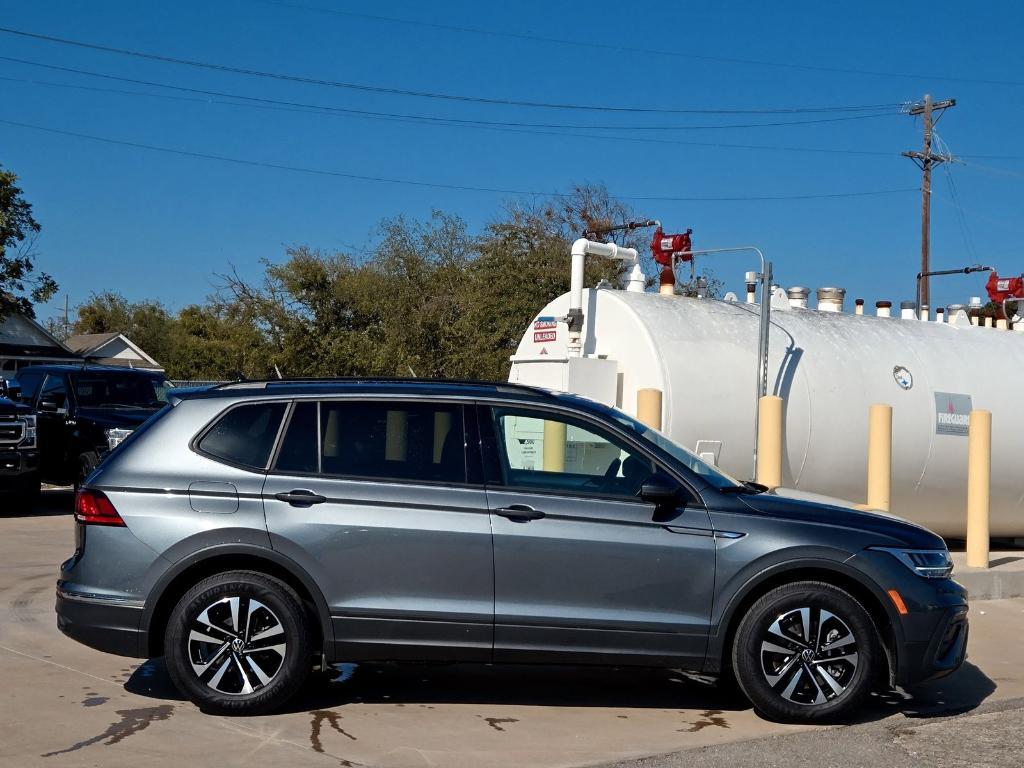 new 2024 Volkswagen Tiguan car, priced at $26,322