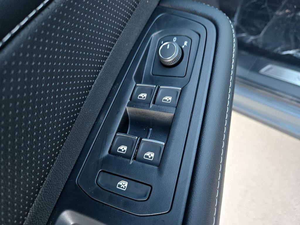 new 2026 Volkswagen Atlas car, priced at $45,971