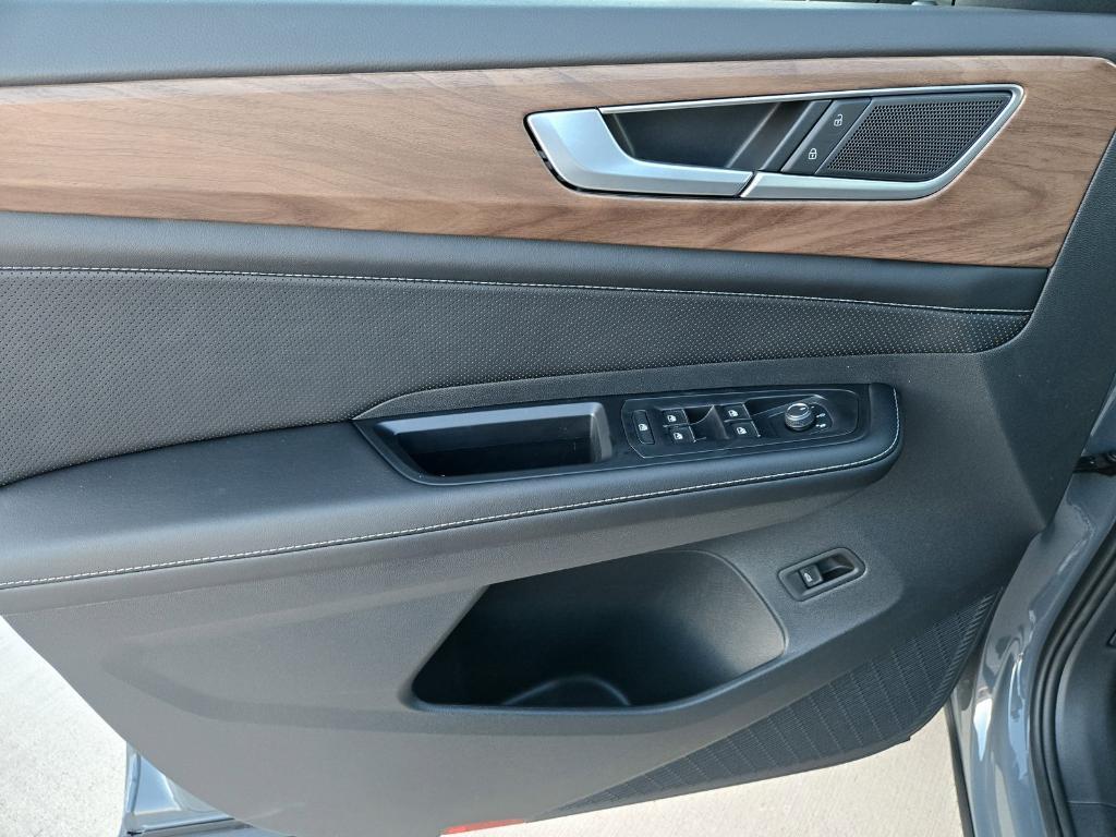 new 2026 Volkswagen Atlas car, priced at $45,971