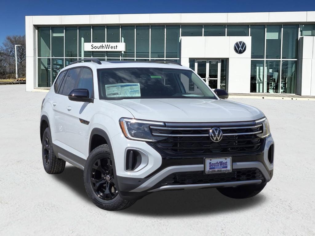 new 2025 Volkswagen Atlas car, priced at $45,153