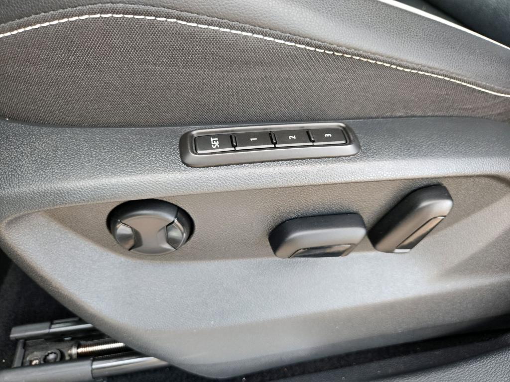 used 2021 Volkswagen Tiguan car, priced at $26,169