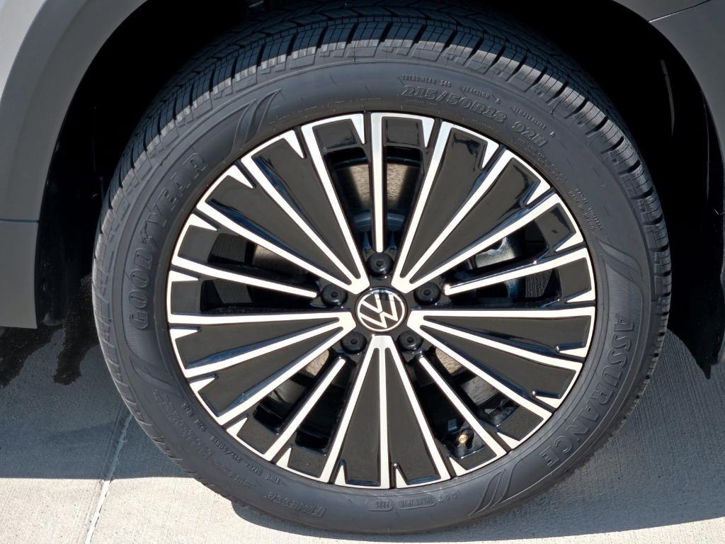 new 2025 Volkswagen Taos car, priced at $25,545