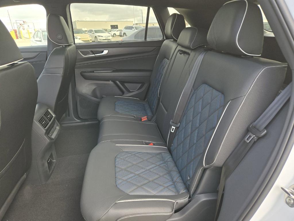 new 2025 Volkswagen Atlas Cross Sport car, priced at $50,263
