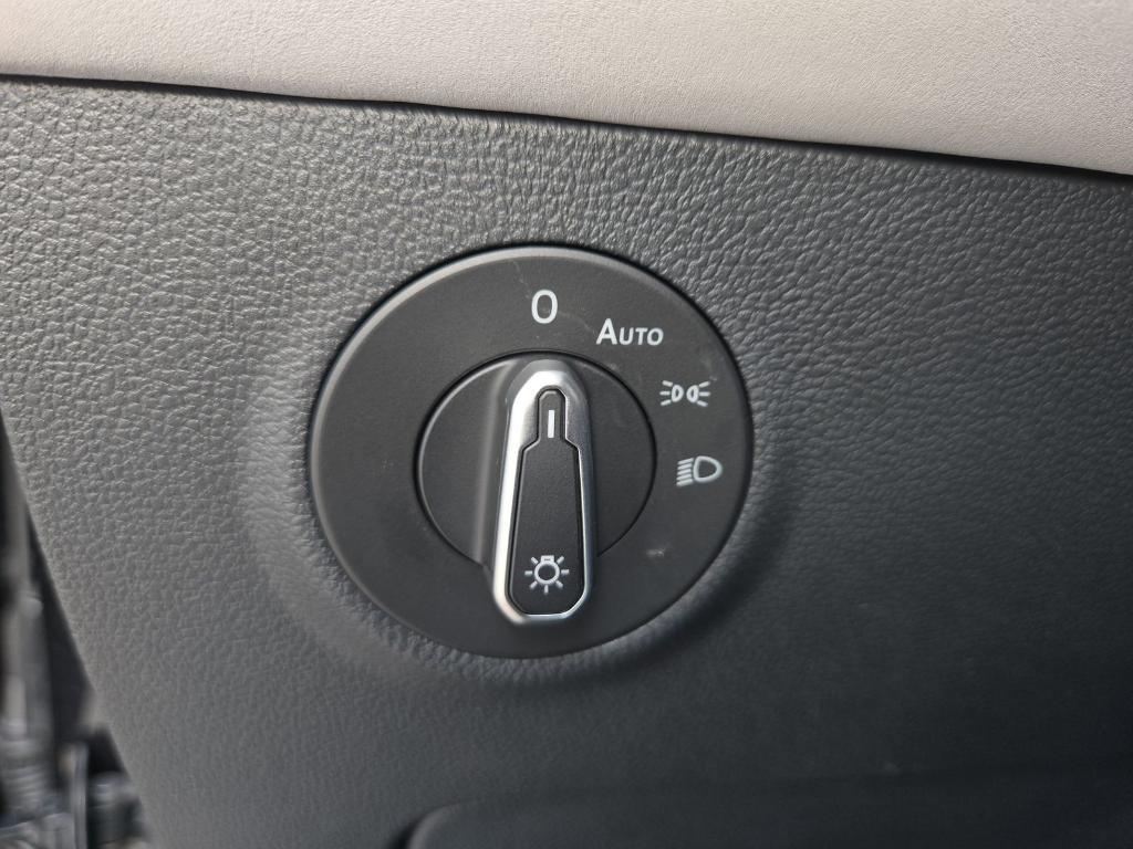 new 2025 Volkswagen Taos car, priced at $27,089