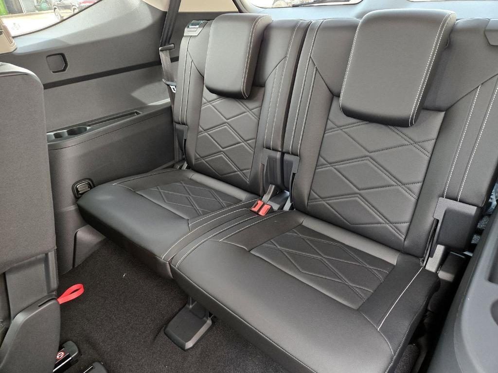 new 2025 Volkswagen Atlas car, priced at $40,556