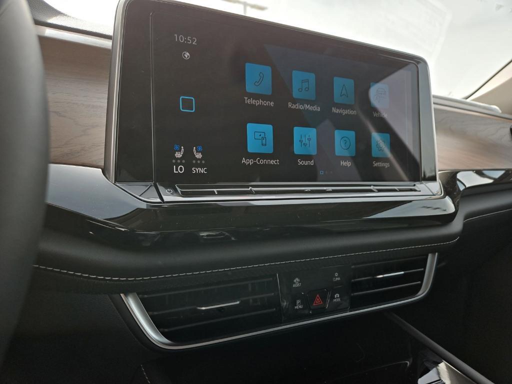 new 2025 Volkswagen Atlas car, priced at $40,556
