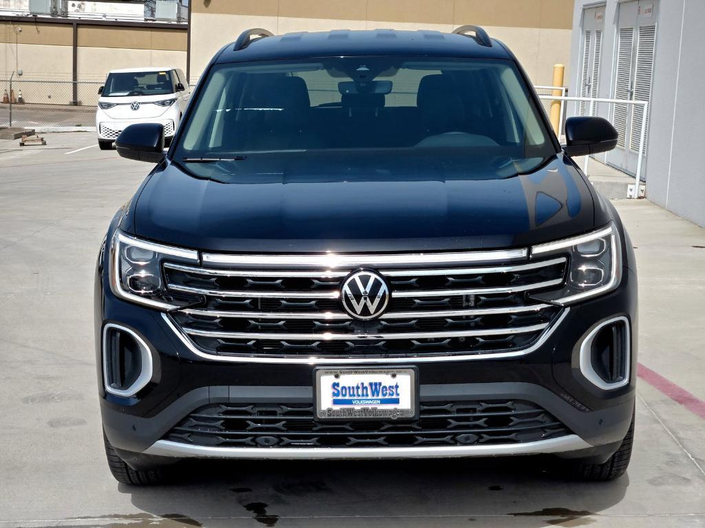 new 2025 Volkswagen Atlas car, priced at $40,556